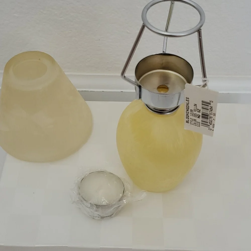 NWT Bloomingdale's tea candle holder